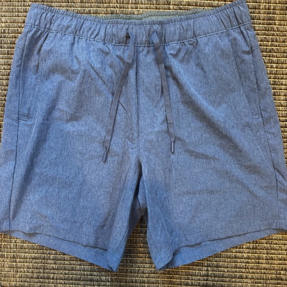 Eddie Bauer Blue Men's Hybrid Shorts - Picture 1 of 4